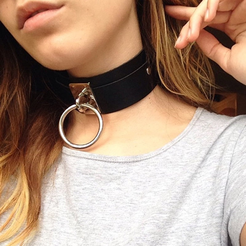 Big Ring Rivets Choker - 16 Colours